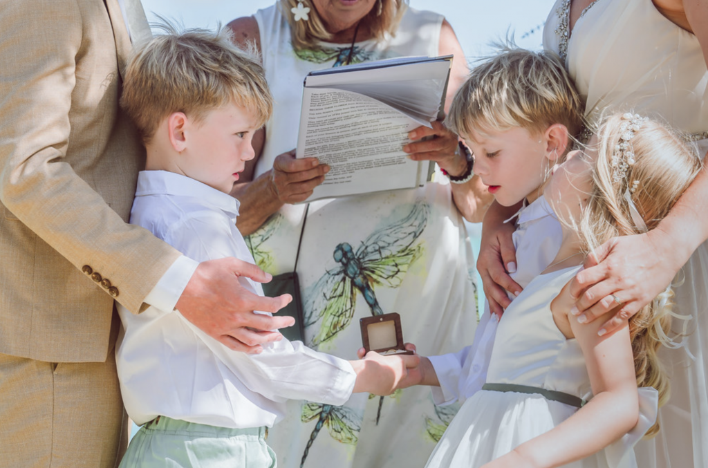 Creative wedding photographer in Auckland, Digital Sublime Studio, f8.co.nz